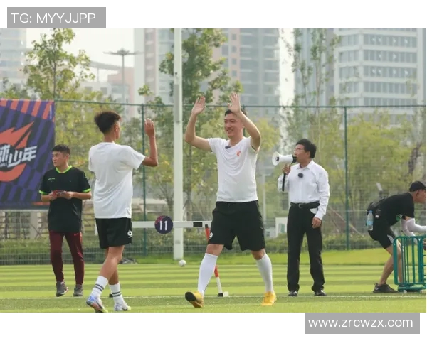 王磊的羽毛球人生深度对话探索他的成长与奋斗历程 王磊的羽毛球人生深度对话探索他的成长与奋斗历程