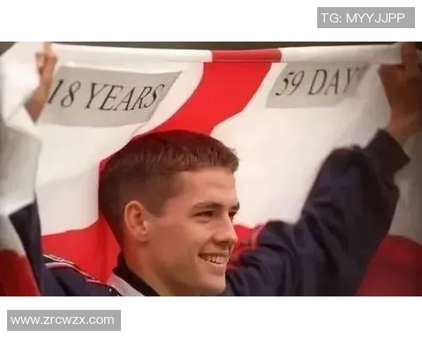 电脑屏幕上闪耀的足球明星精彩瞬间尽在眼前的视觉盛宴